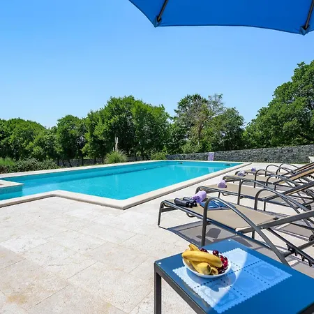 Holiday home In With Outdoor Swimming Pool
