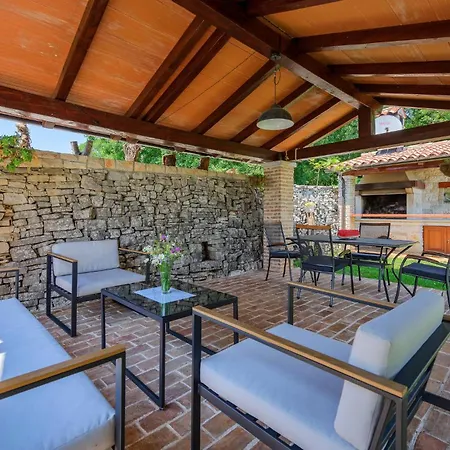 Holiday home In With Outdoor Swimming Pool