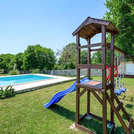 In With Outdoor Swimming Pool Holiday home *