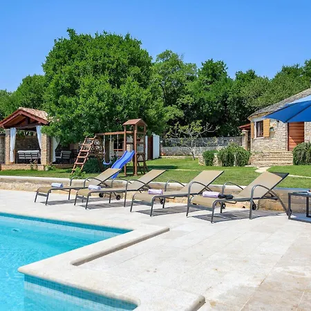 Holiday home In With Outdoor Swimming Pool *